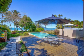 Frangipani Place - Absolute Beachfront
